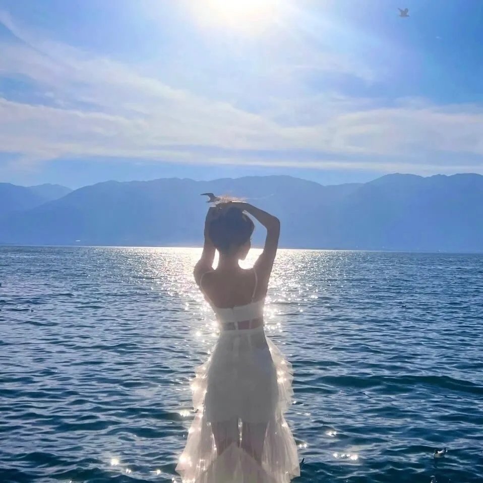 悄悄告诉你 海报